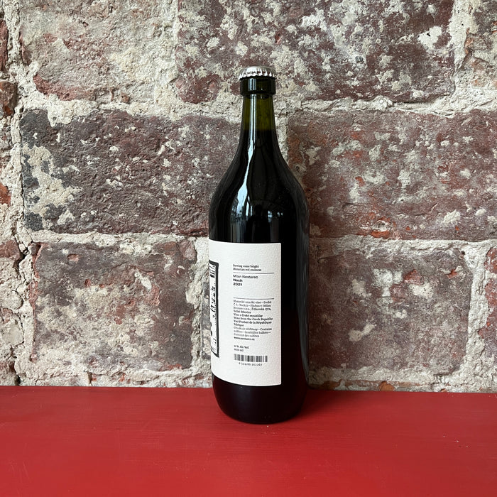 Milan Nestarec - "Nach" (1 liter) Blaufränkisch, Portugieser & Pinot Noir 2021